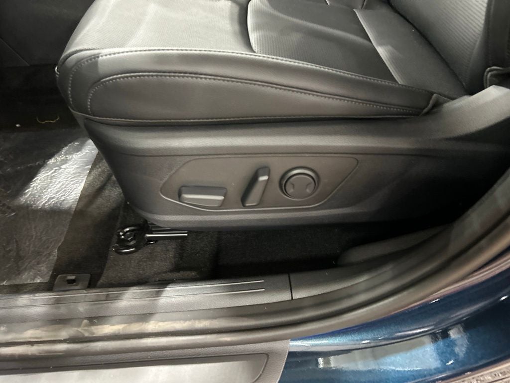 2027 Kia Sportage EX