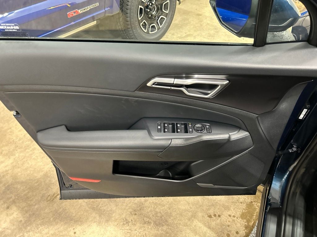 2027 Kia Sportage EX