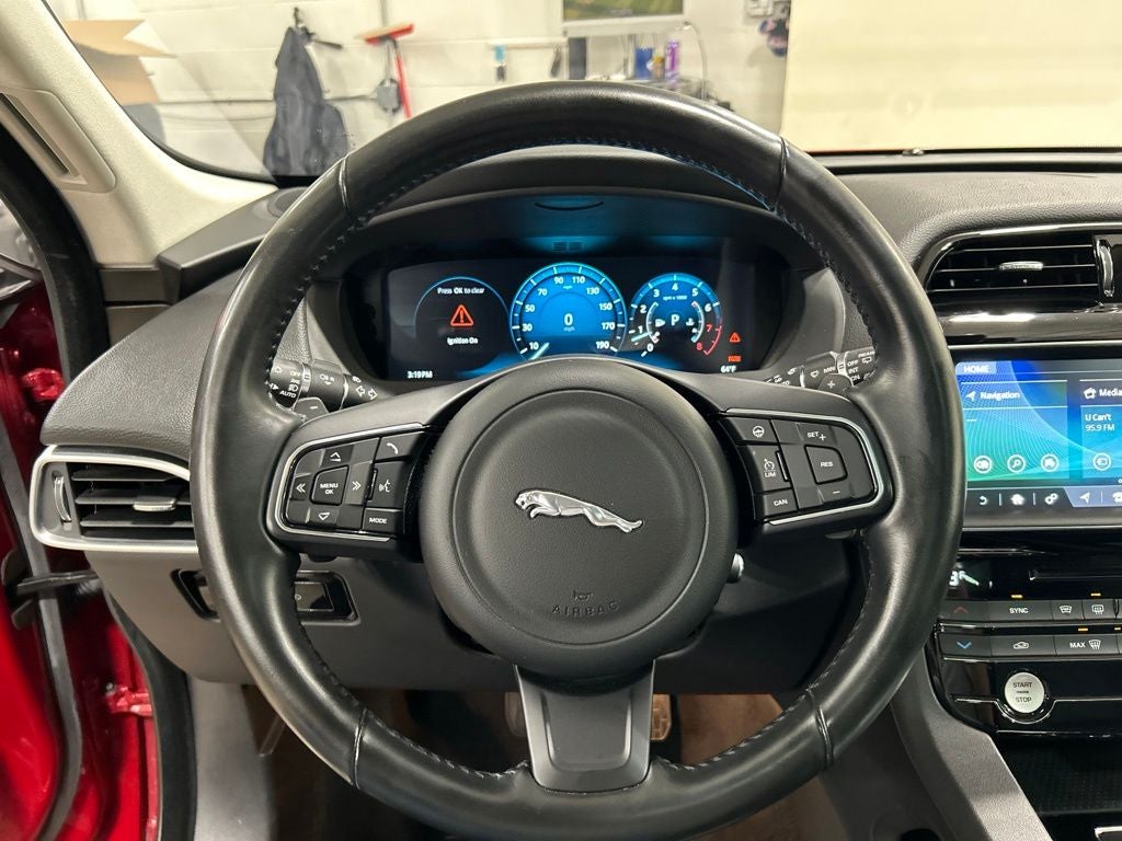 2017 Jaguar F-PACE 35t Prestige