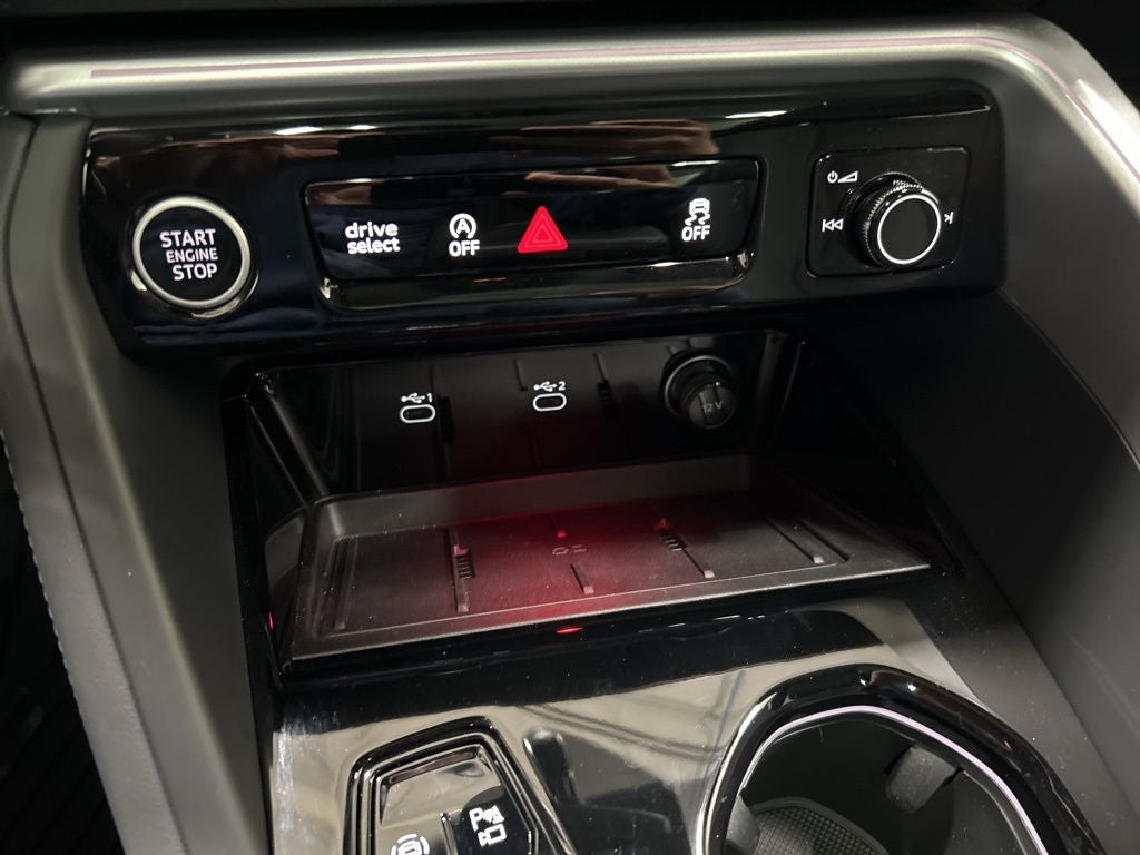 2025 Audi Q5 2.0T Premium Plus quattro