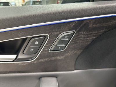 2023 Audi Q8 55 Premium Plus quattro
