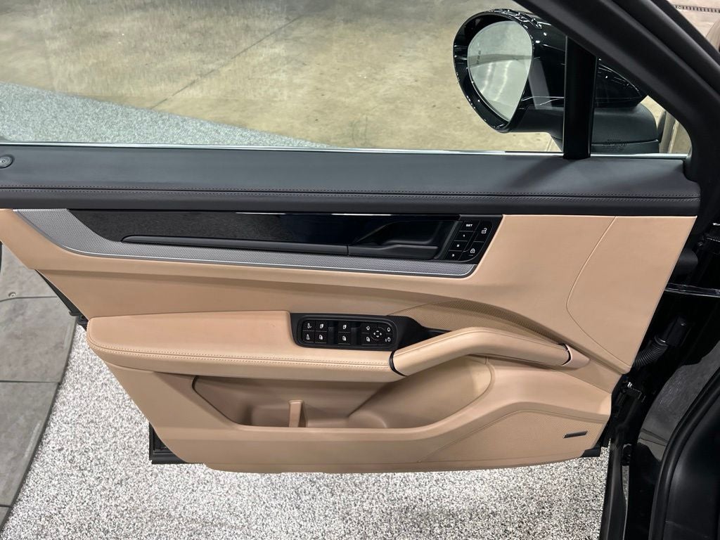 2024 Porsche Cayenne Base