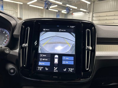 2019 Volvo XC40 Momentum
